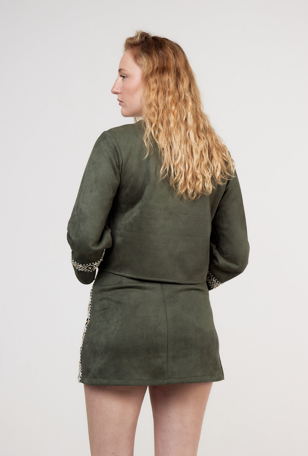 Ensemble Vert Suédine Mini Taille Haute – Détails Bohèmes