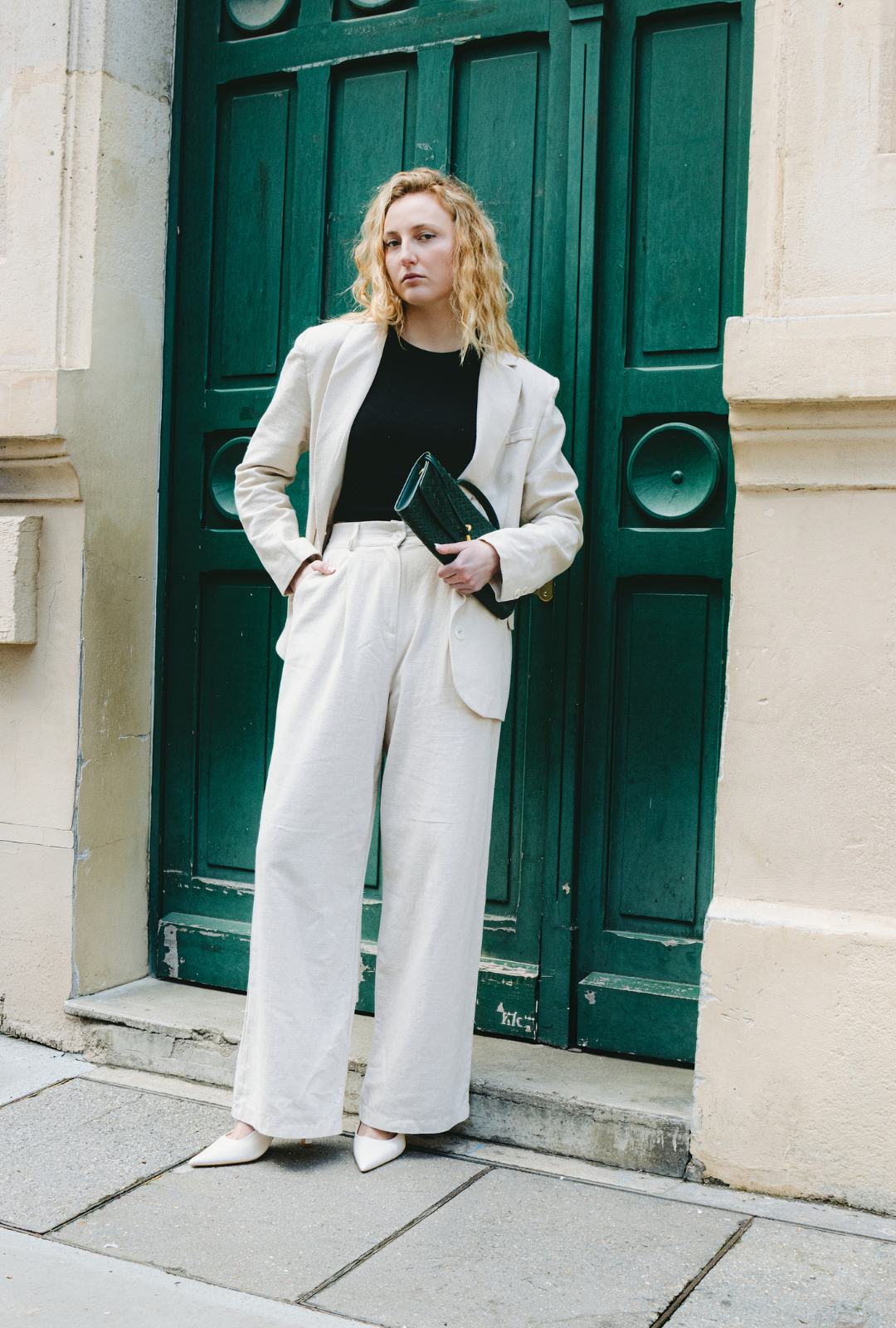 Ensemble Tailleur LINDA – Élégance naturelle