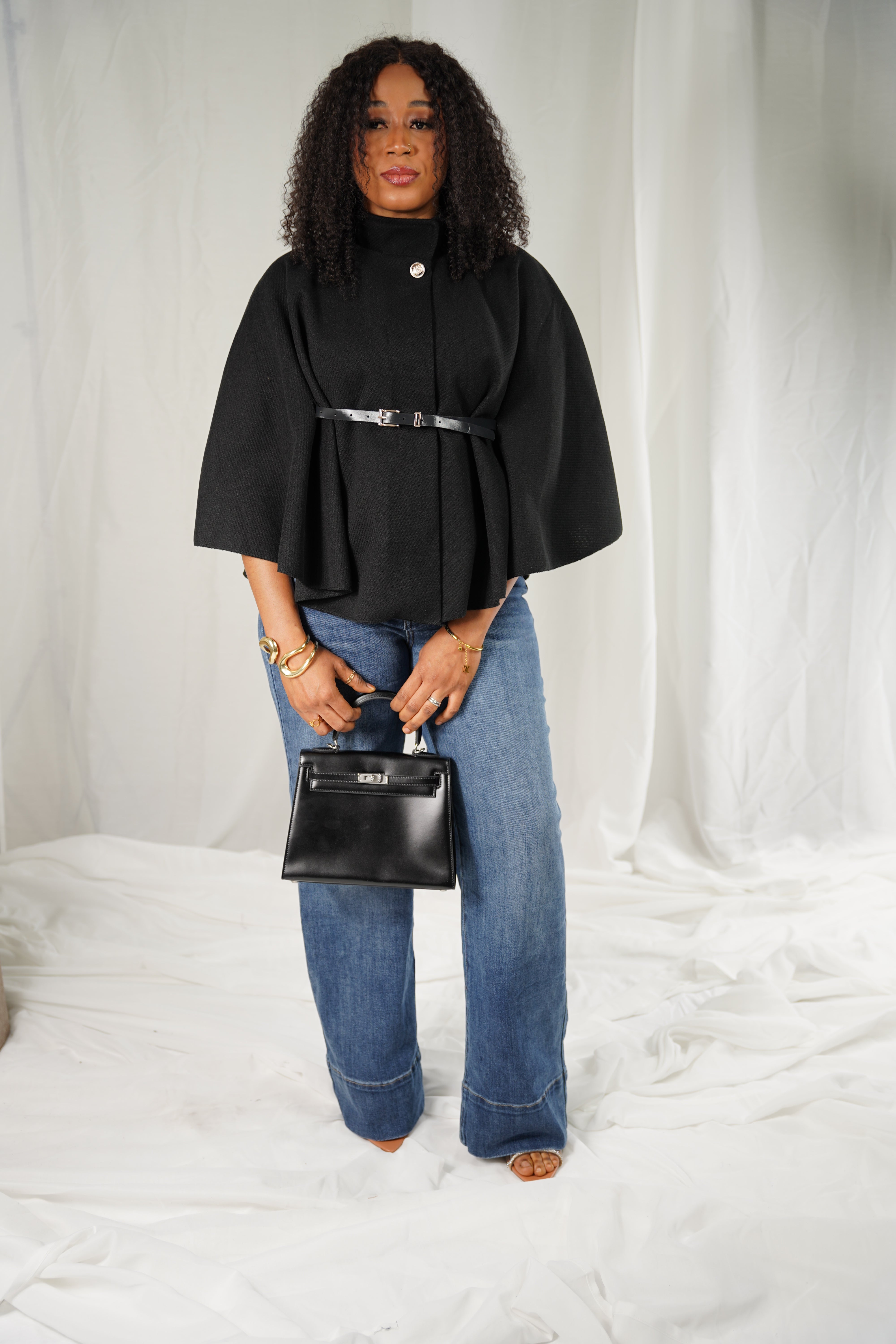 Cape Poncho Élégante avec Ceinture – Noir